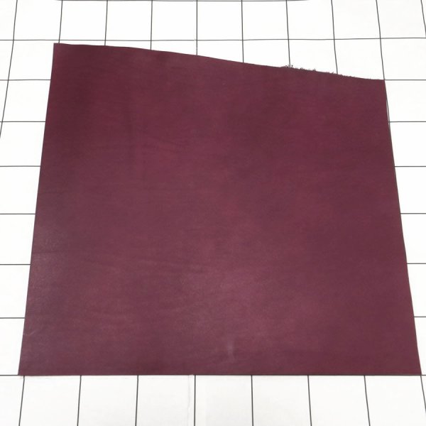 紫 イタリア ヌメ革 ブレターニャ ペコス 不定形裁ち革 切り革 カットレザー