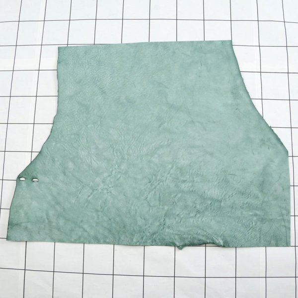 SKA05 グリーン3 アラスカ 裁ち革 切り革 カットレザー