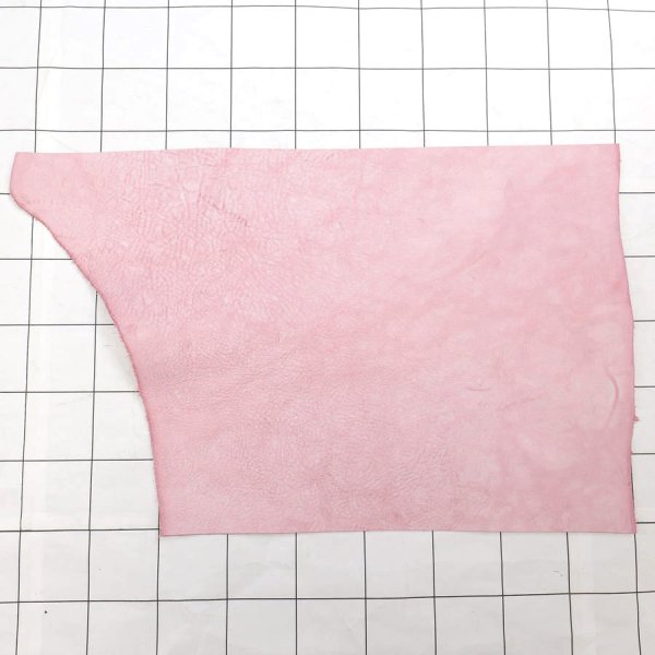 サクラ1 アラスカ 不定形裁ち革 切り革 カットレザー イタリア ヌメ革