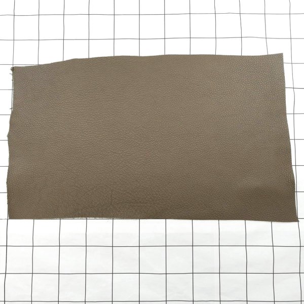 画像1: 不定形裁ち革 「Taurillon Clemence(トリヨンクレマンス)」エトープ (1)