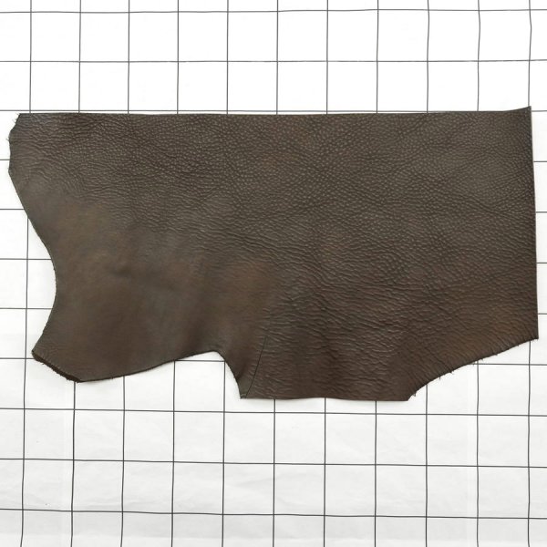 画像1: 不定形裁ち革 「Toscano Volanato(トスカーノボラナート)」Cortessia (1)