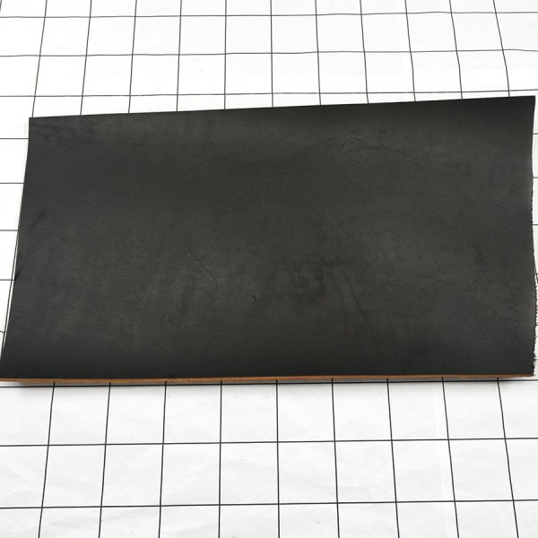 画像1: 不定形裁ち革 「茶芯オールドアメリカ」BLK (1)