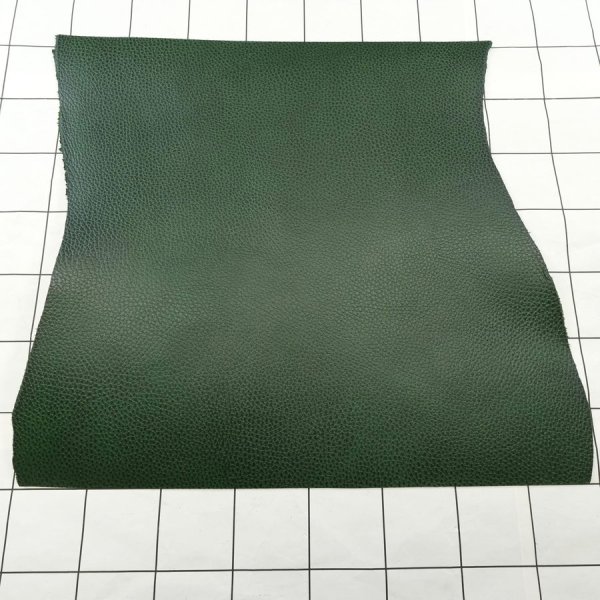 画像1: 不定形裁ち革 「タルトゥーフォ」DeepGreen (1)